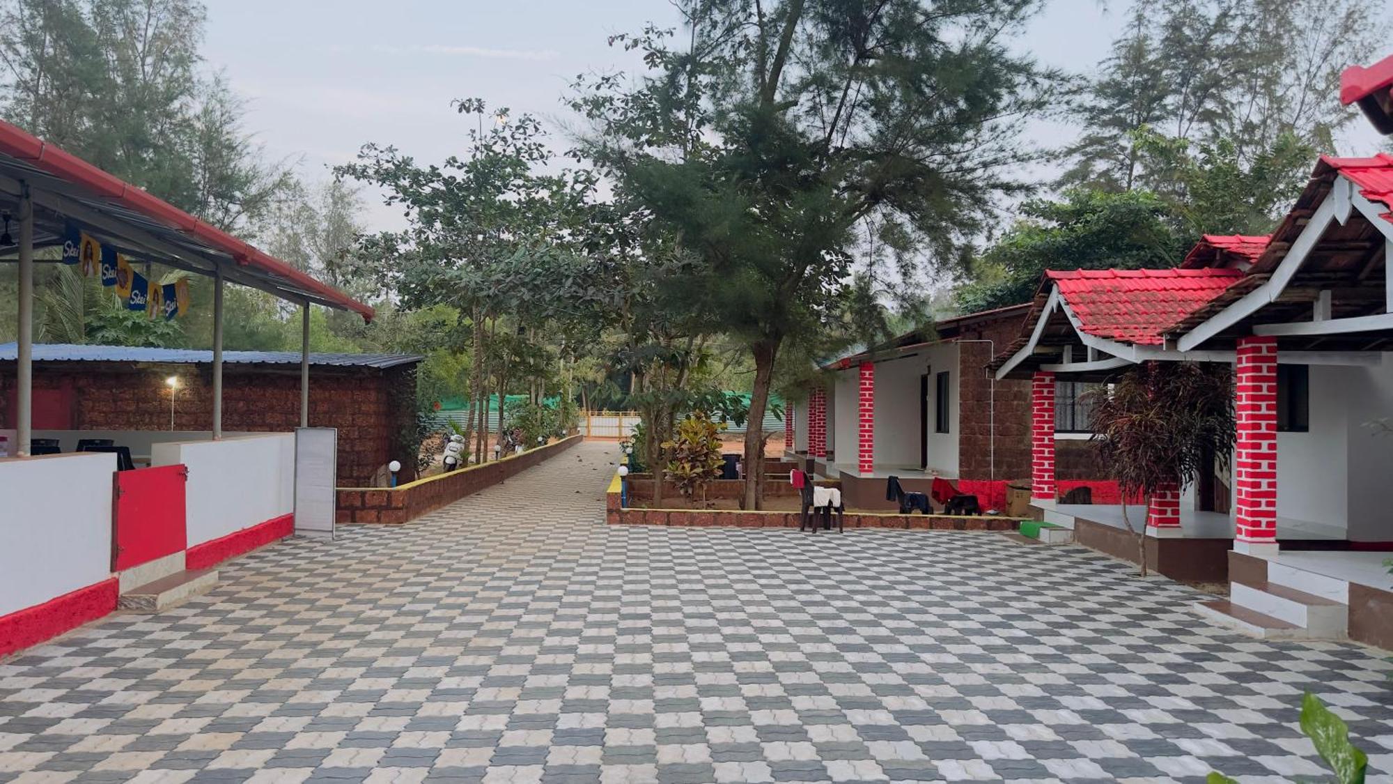 White Sand Beach Stay Resort Kumta Buitenkant foto