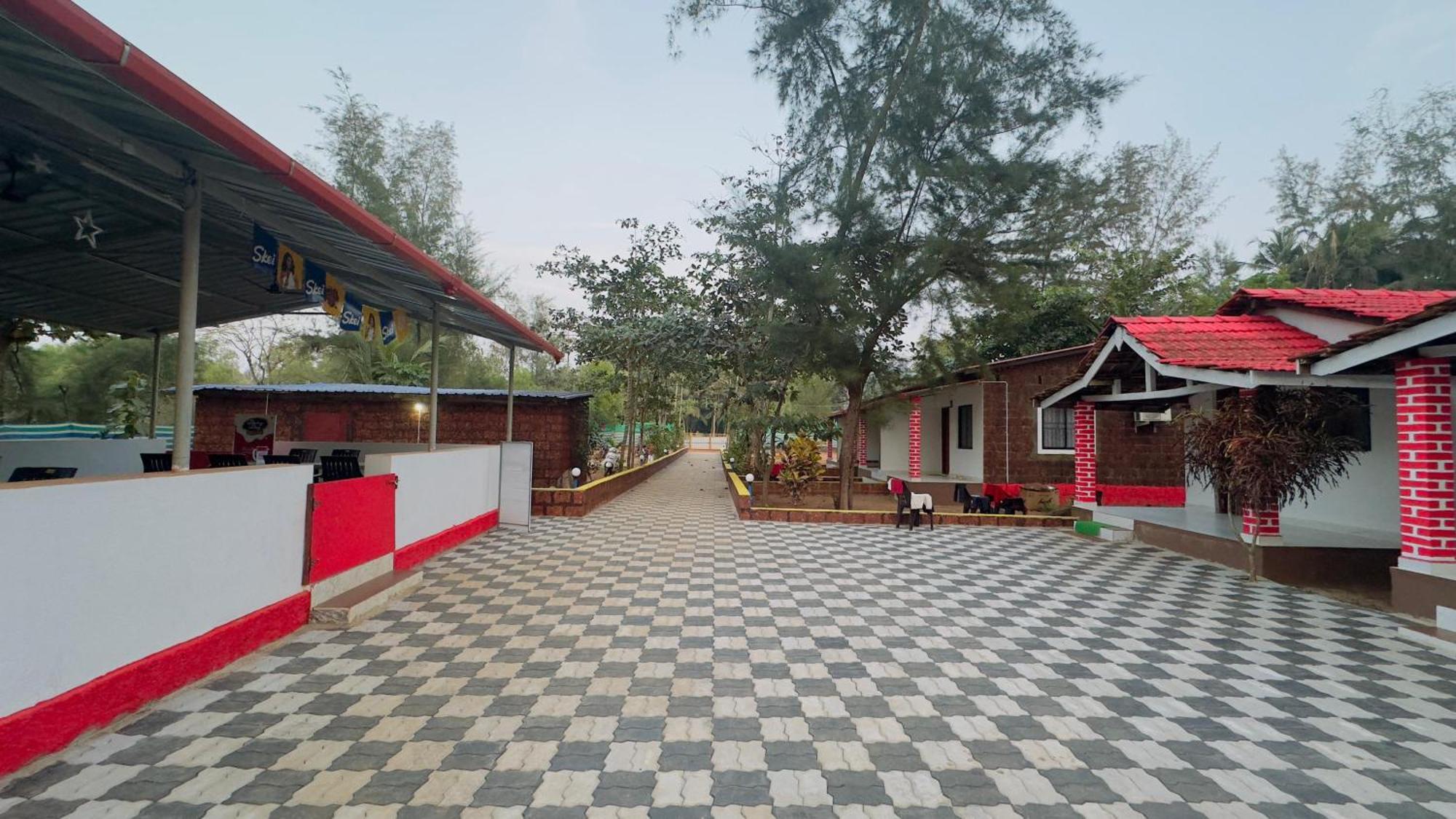 White Sand Beach Stay Resort Kumta Buitenkant foto